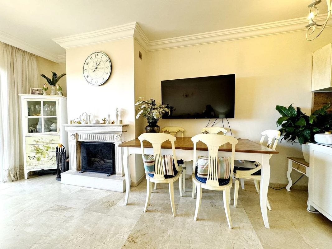 7-aa4cc561180b369757c0bb4af9886cd3