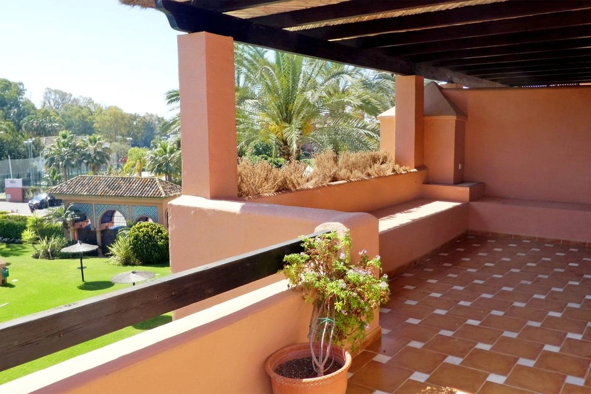 4-c23c0f86247804fa50226aecd8b0b2c8