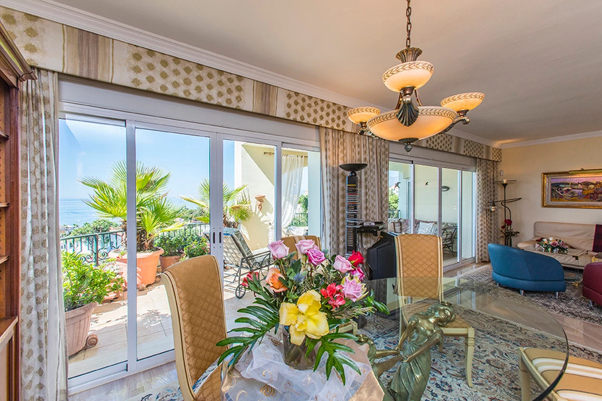 9-467d0cee5b725f3ef65f102a0c2e69c0