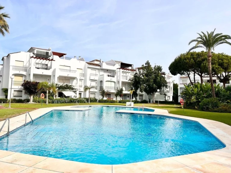 R4964167 | Ground Floor Apartment in Costalita – € 410,000 – 3 beds, 2 baths