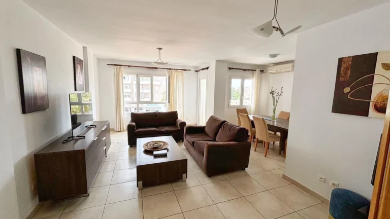 R5073196 | Middle Floor Apartment in Nueva Andalucía – € 339,000 – 3 beds, 2 baths