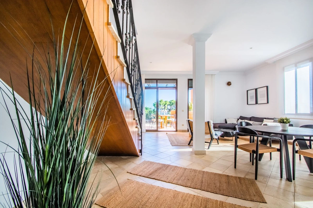 9-467d0cee5b725f3ef65f102a0c2e69c0