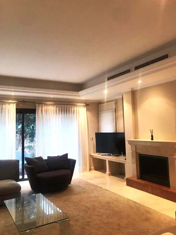 9-467d0cee5b725f3ef65f102a0c2e69c0