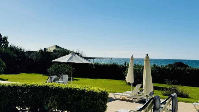 R4867849 | Ground Floor Apartment in Elviria – € 890,000 – 2 beds, 2 baths