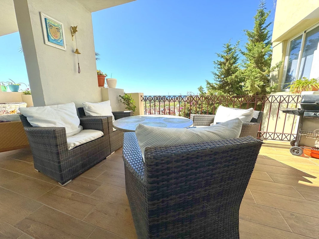 8-e64a9055bba3e77ac8aca3b893cdf826