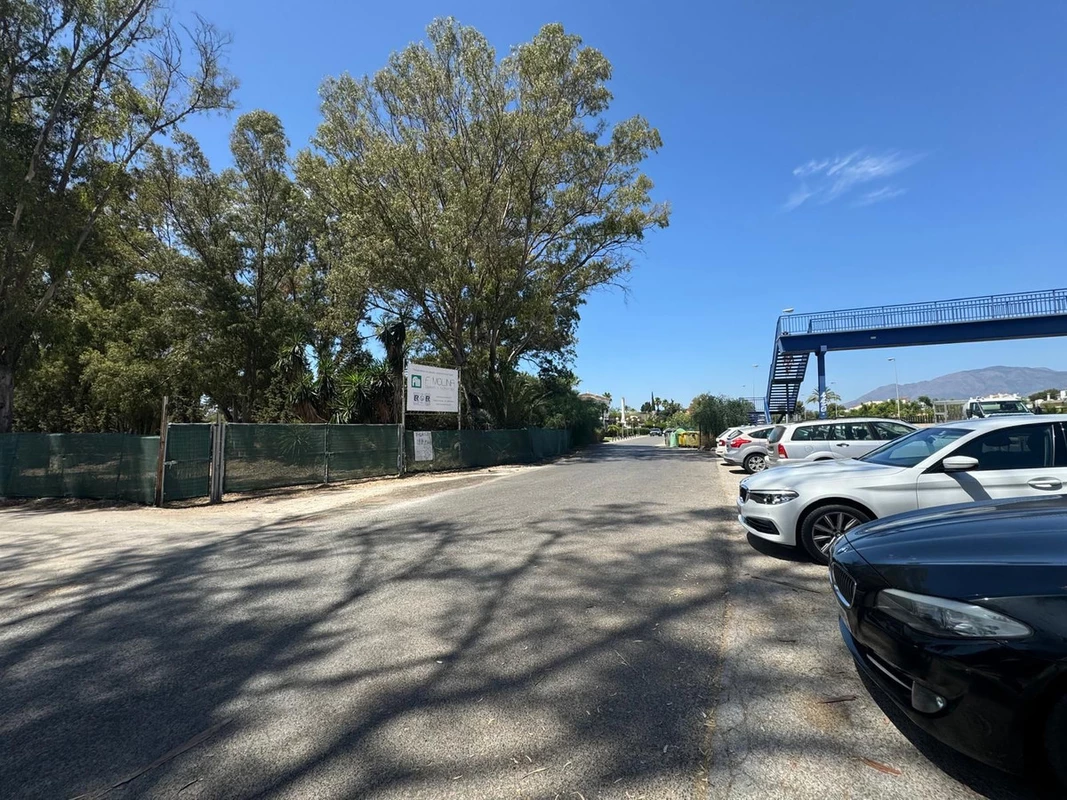 2-5bd7b9d04b45e33852eaf0ec6670150d