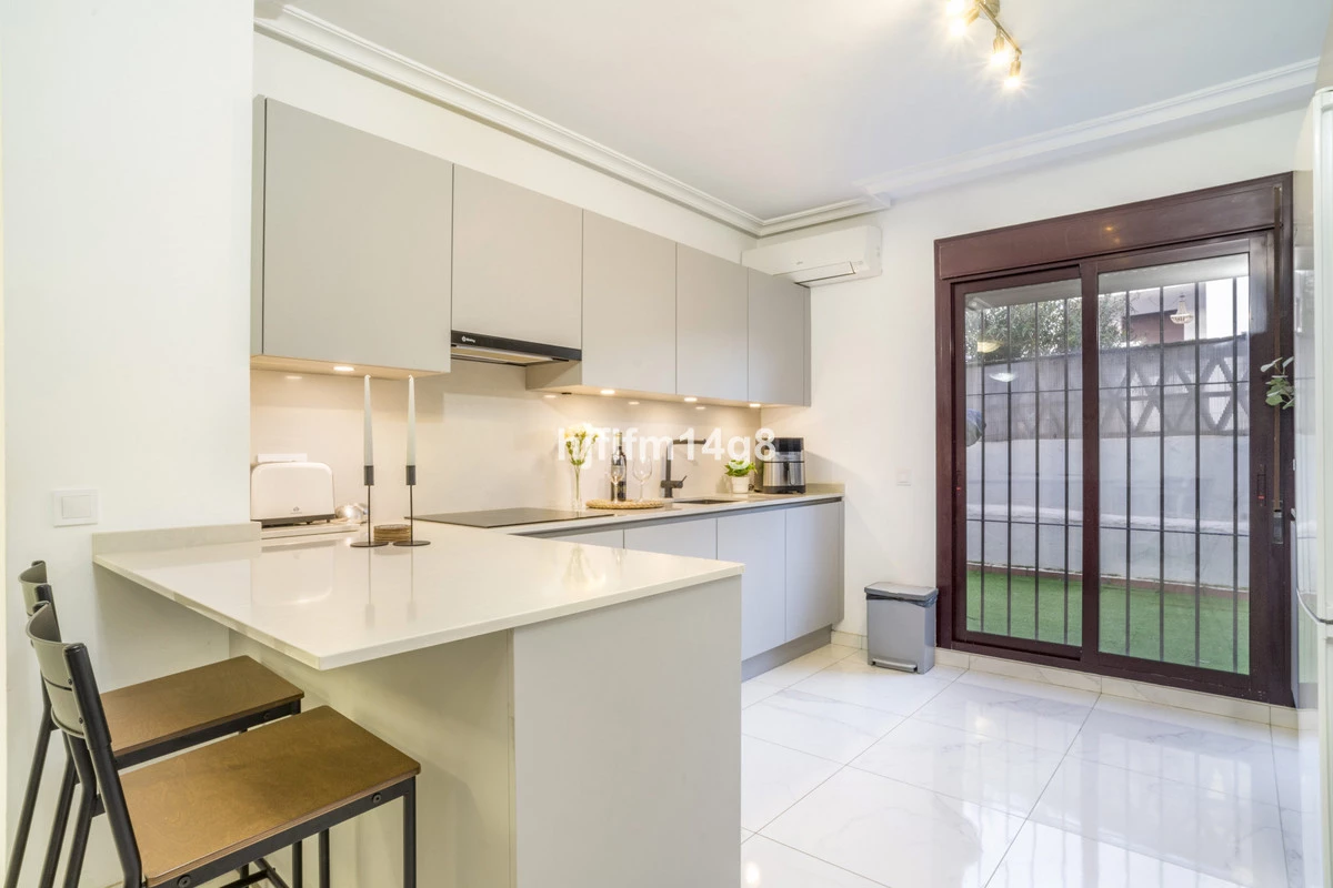 9-467d0cee5b725f3ef65f102a0c2e69c0