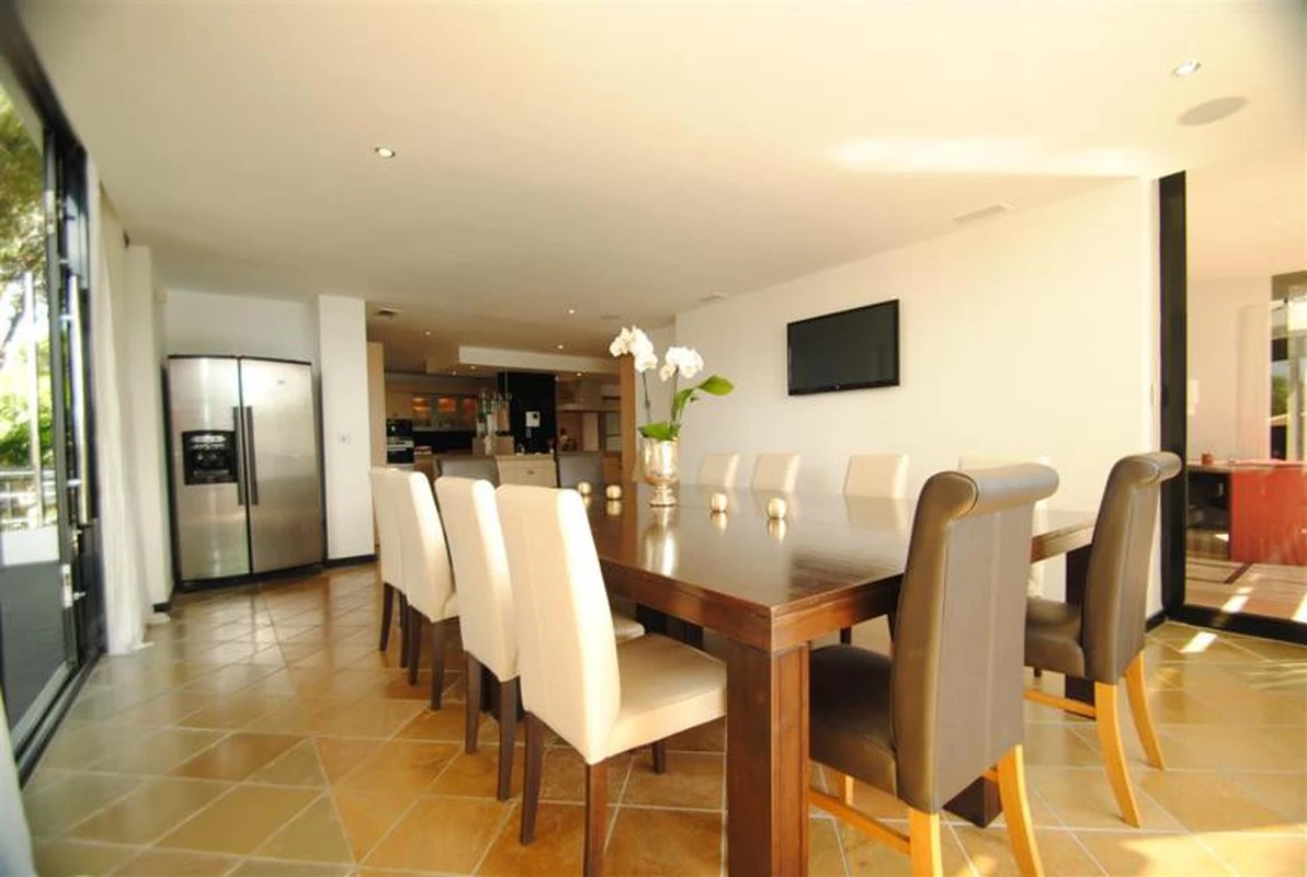 2-5bd7b9d04b45e33852eaf0ec6670150d