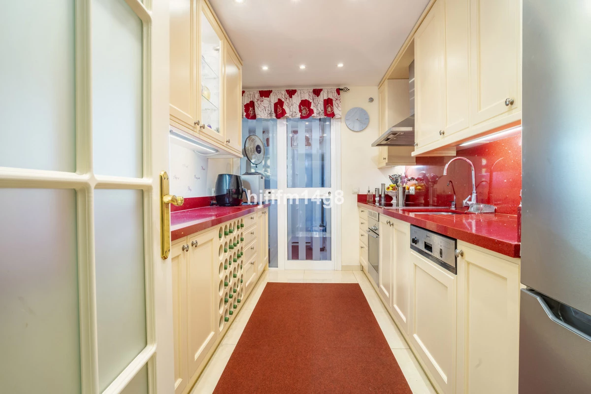 9-467d0cee5b725f3ef65f102a0c2e69c0