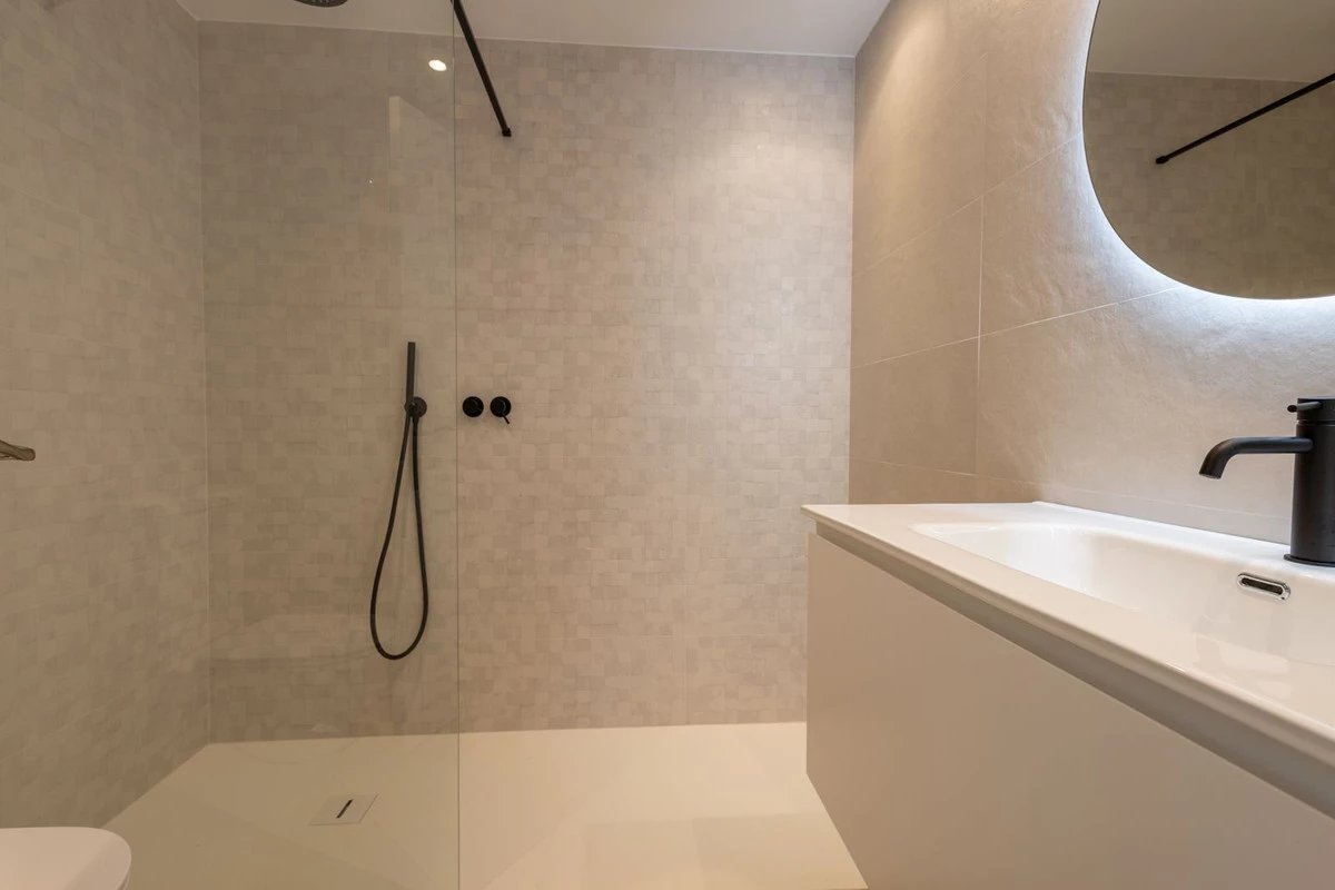 7-aa4cc561180b369757c0bb4af9886cd3