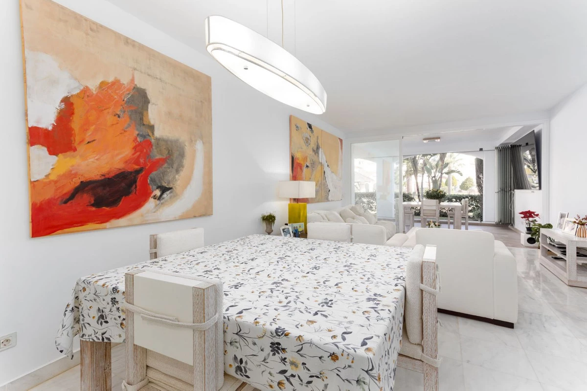 8-e64a9055bba3e77ac8aca3b893cdf826