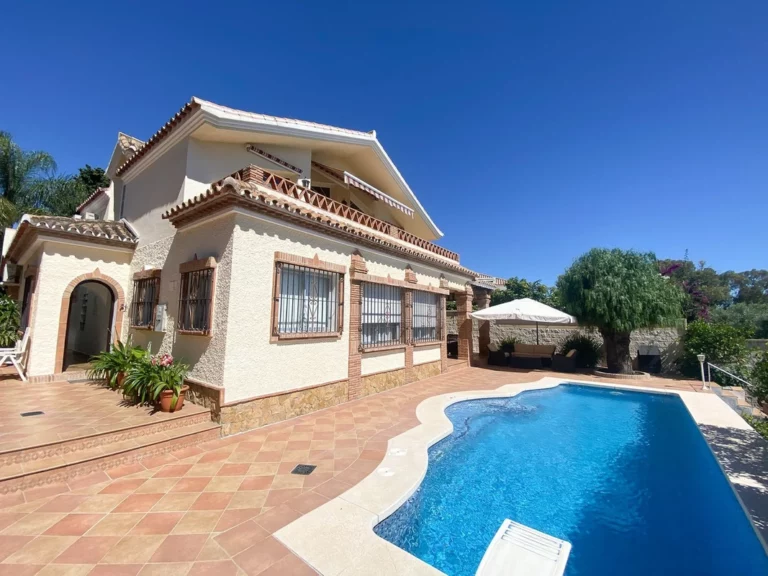 R5035006 | Detached Villa in Guadalmina Alta – € 1,240,000 – 3 beds, 3 baths