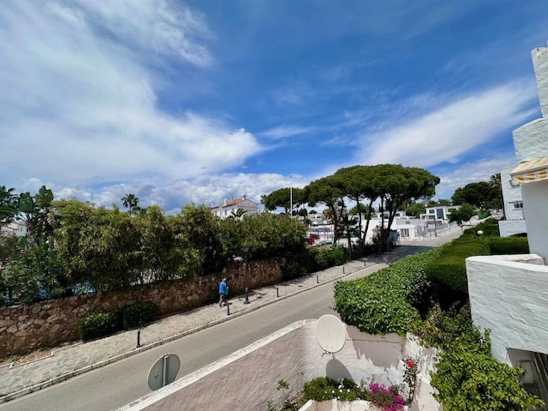 7-aa4cc561180b369757c0bb4af9886cd3