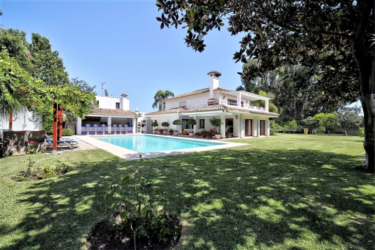 R3979624 | Detached Villa in Costalita – € 2,400,000 – 5 beds, 4 baths