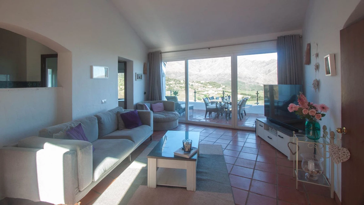 8-e64a9055bba3e77ac8aca3b893cdf826