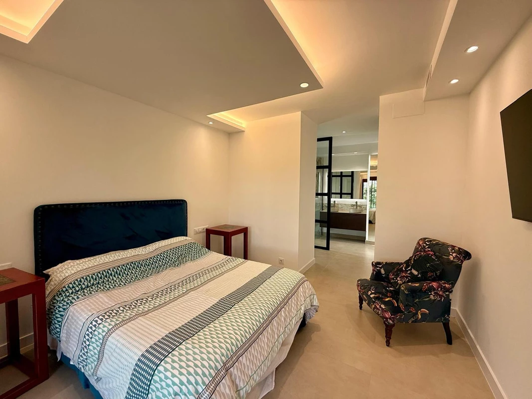 4-c23c0f86247804fa50226aecd8b0b2c8