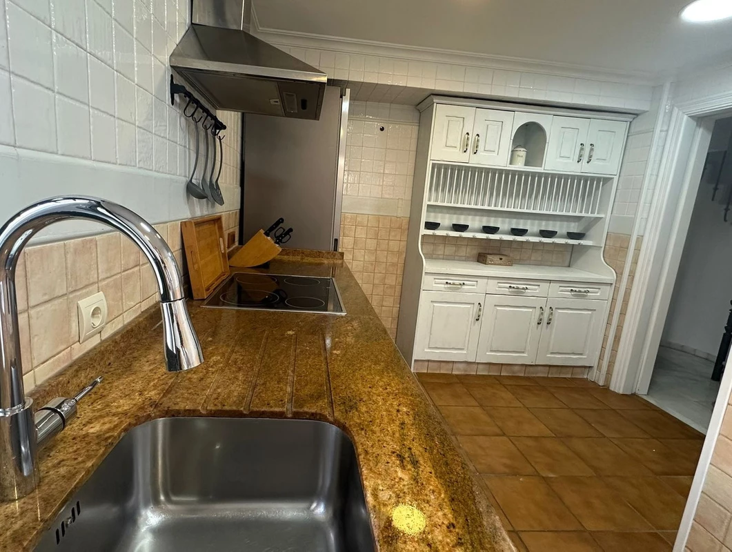 8-e64a9055bba3e77ac8aca3b893cdf826