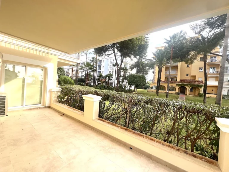 R4932052 | Ground Floor Apartment in Puerto Banús – € 750,000 – 2 beds, 2 baths