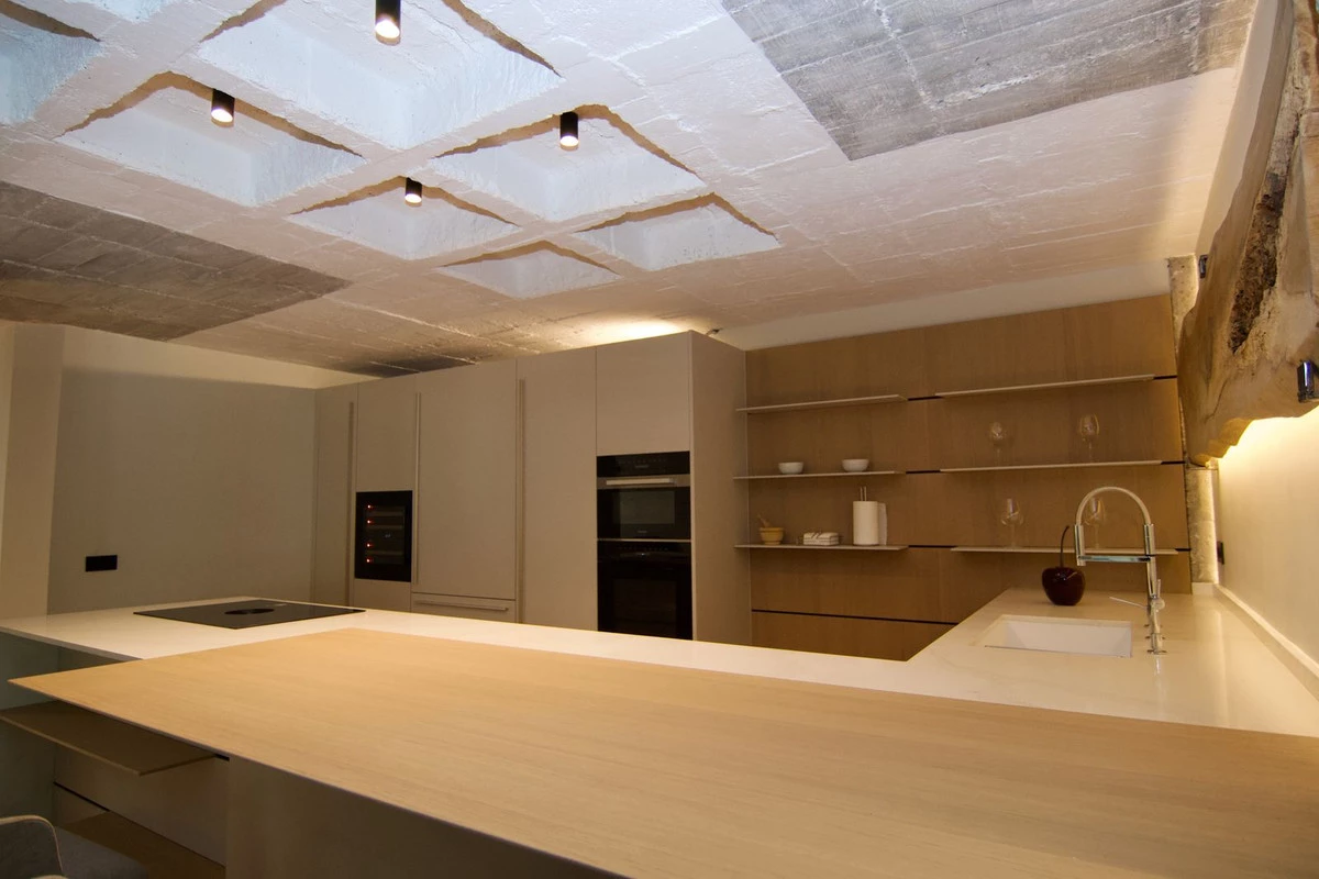 7-aa4cc561180b369757c0bb4af9886cd3