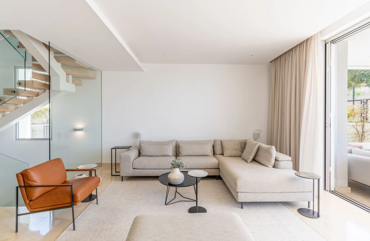 8-e64a9055bba3e77ac8aca3b893cdf826