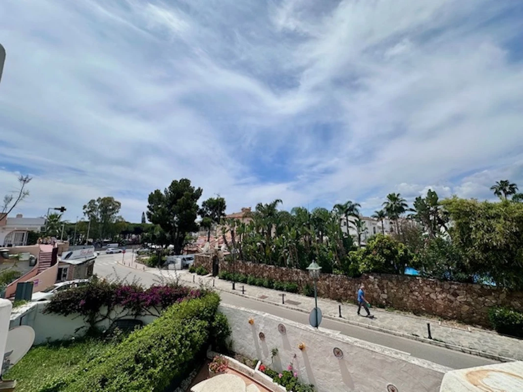 8-e64a9055bba3e77ac8aca3b893cdf826