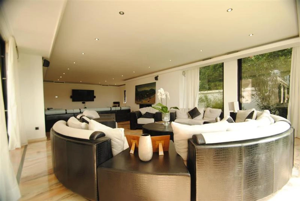 4-c23c0f86247804fa50226aecd8b0b2c8