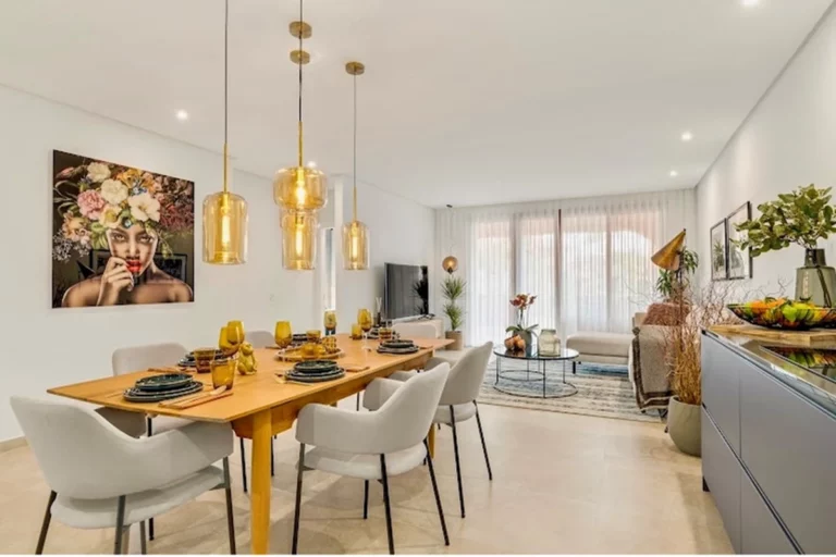 R4569928 | Ground Floor Apartment in Estepona – € 1,260,000 – 3 beds, 3 baths