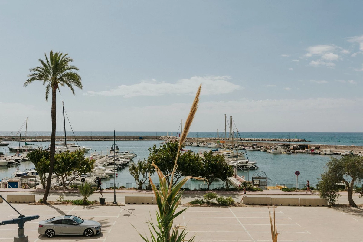 9-467d0cee5b725f3ef65f102a0c2e69c0