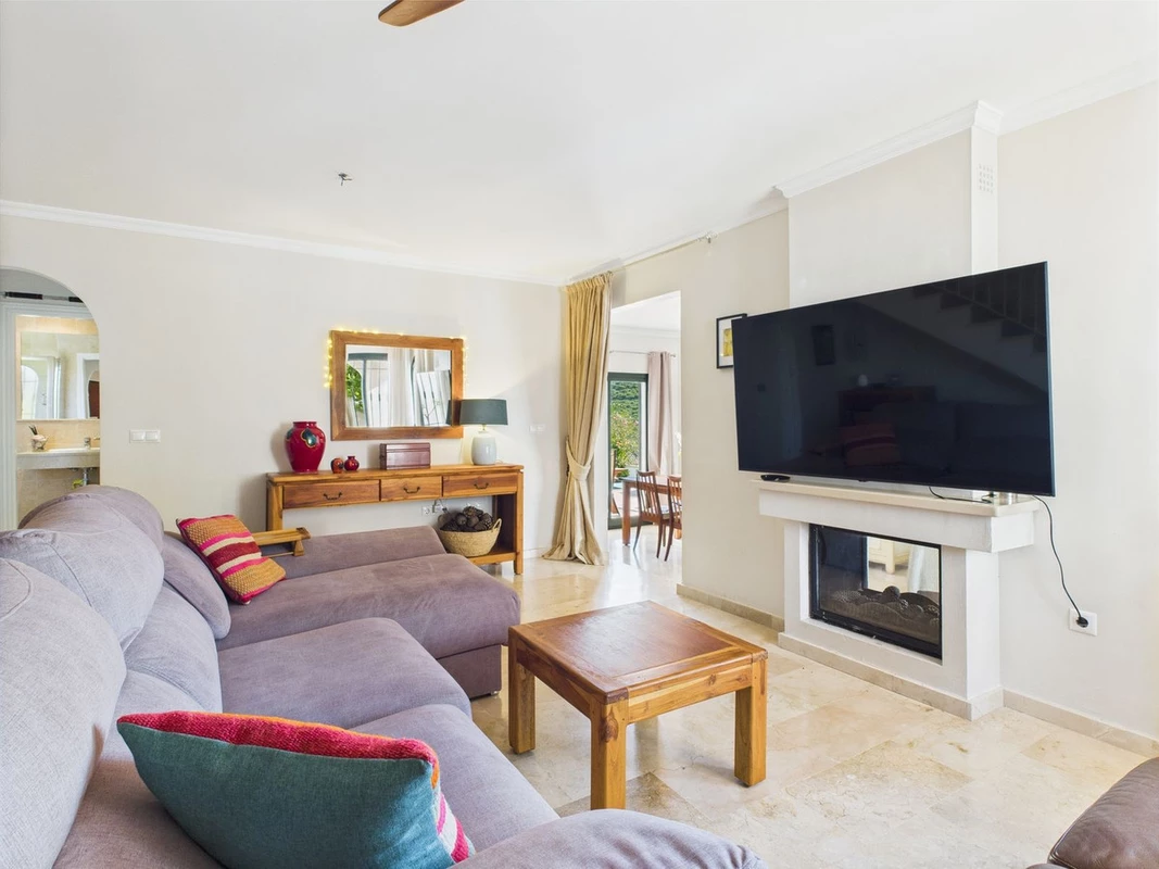 4-c23c0f86247804fa50226aecd8b0b2c8