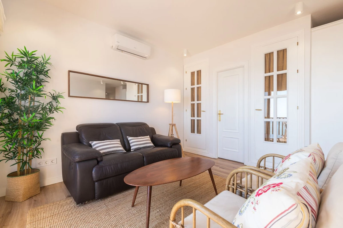 8-e64a9055bba3e77ac8aca3b893cdf826