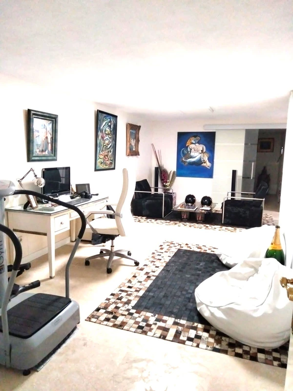 8-e64a9055bba3e77ac8aca3b893cdf826