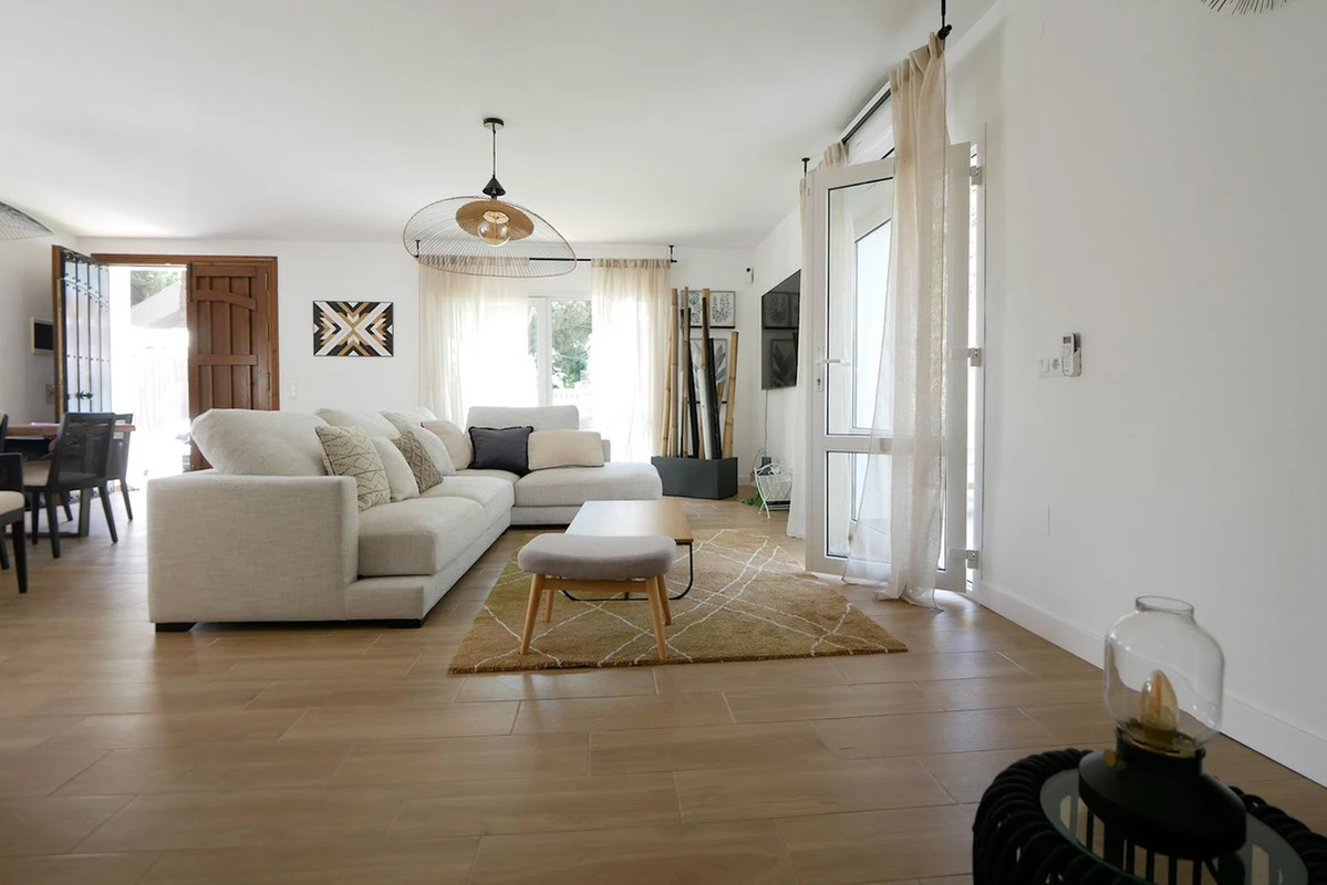 4-c23c0f86247804fa50226aecd8b0b2c8