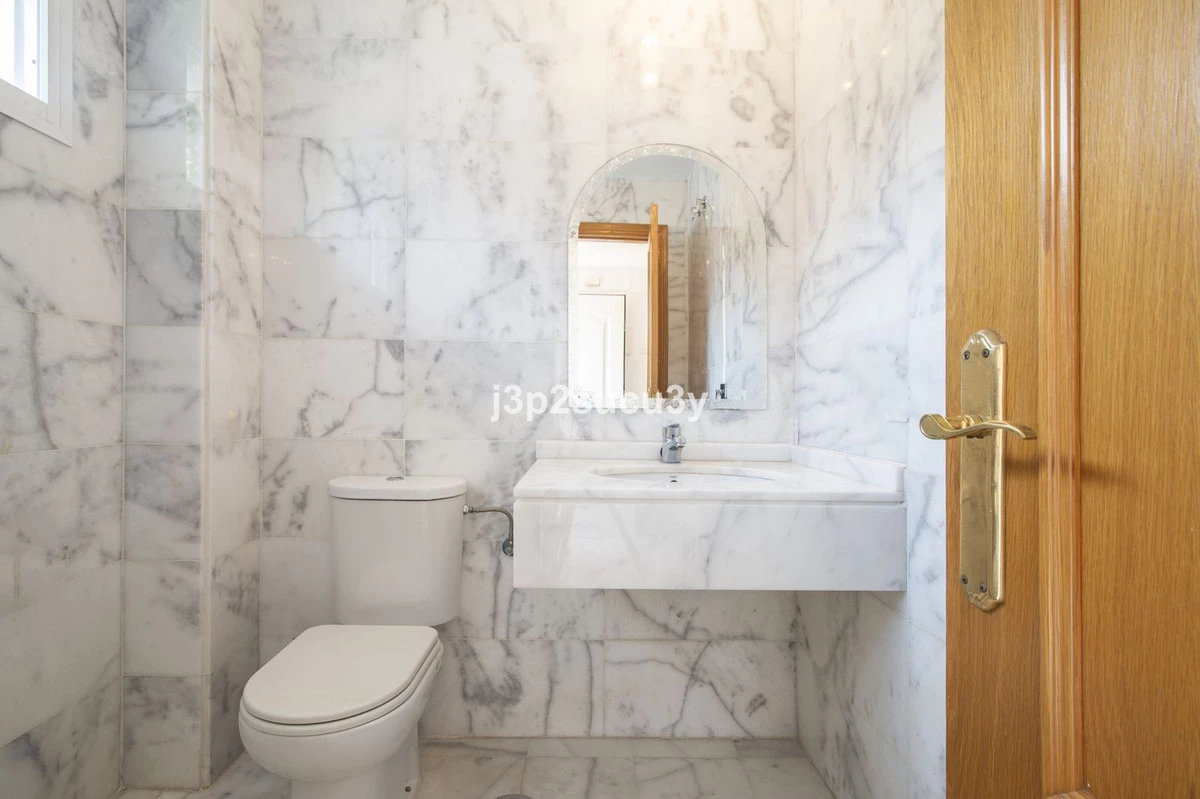 9-467d0cee5b725f3ef65f102a0c2e69c0