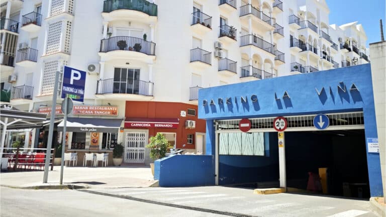 Fifth public parking lot starts operating at a cost of 1 euro per day