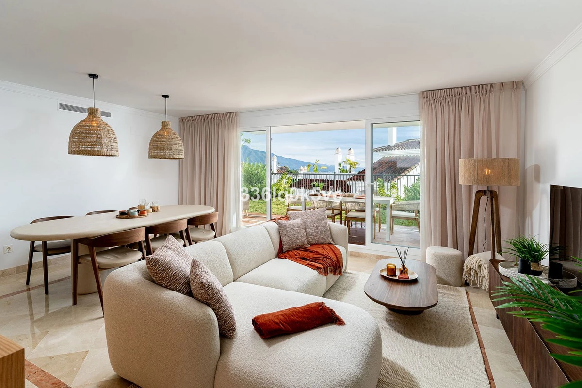 2-5bd7b9d04b45e33852eaf0ec6670150d