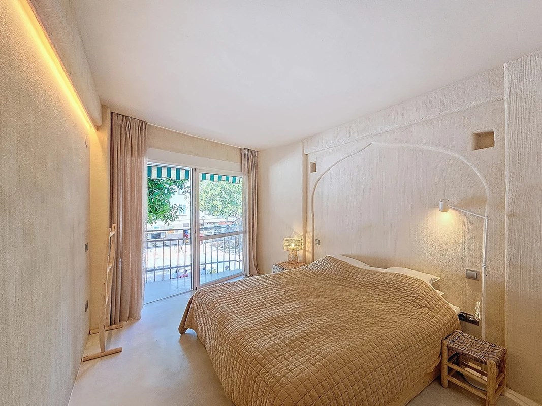 4-c23c0f86247804fa50226aecd8b0b2c8