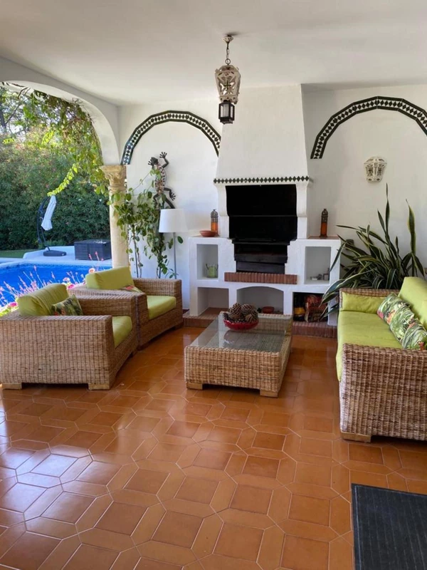 7-aa4cc561180b369757c0bb4af9886cd3