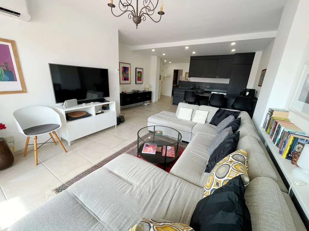 2-5bd7b9d04b45e33852eaf0ec6670150d