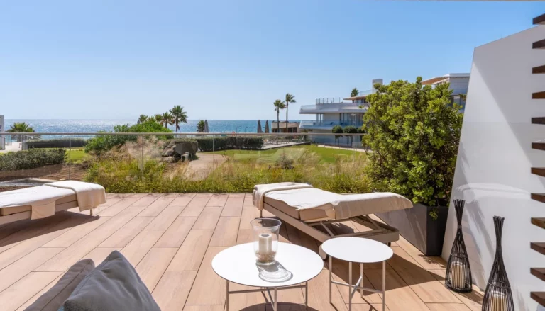 R4868521 | Ground Floor Apartment in Estepona – € 1,095,000 – 2 beds, 2 baths