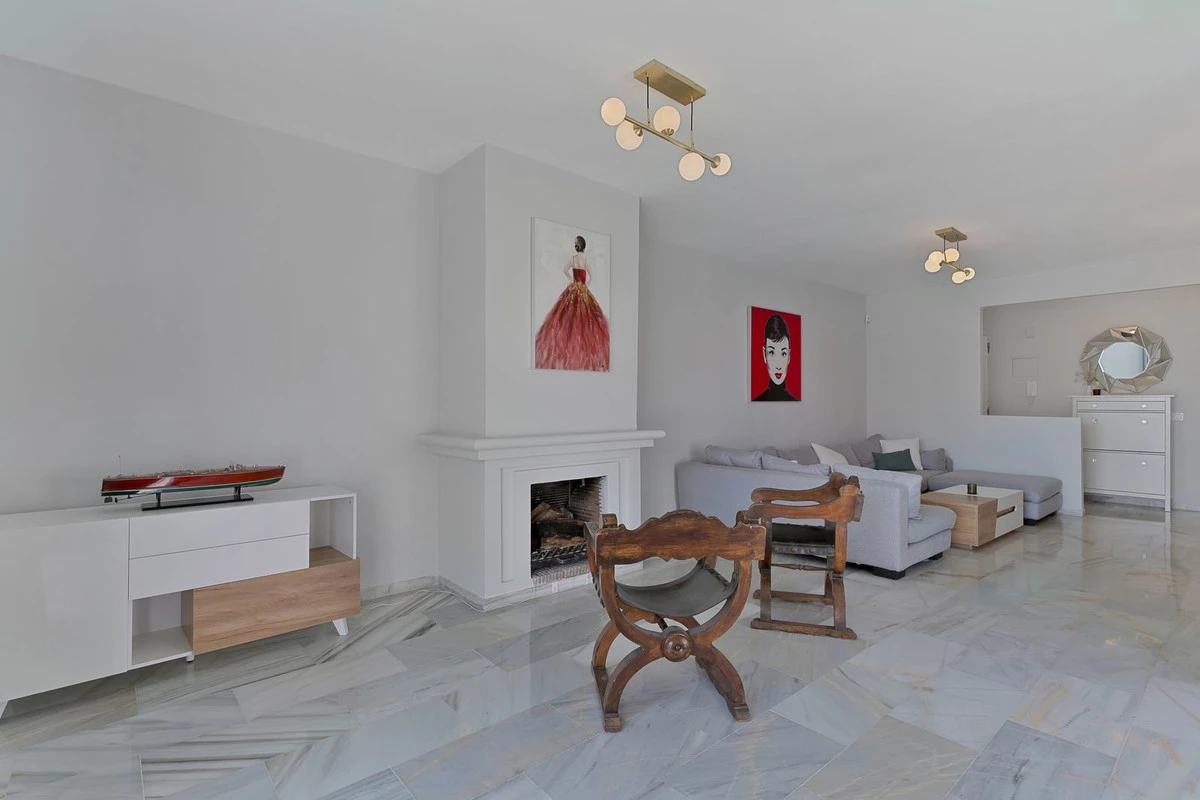 4-c23c0f86247804fa50226aecd8b0b2c8