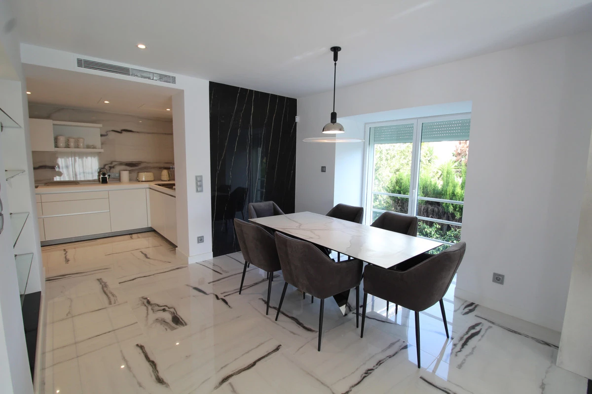 4-c23c0f86247804fa50226aecd8b0b2c8