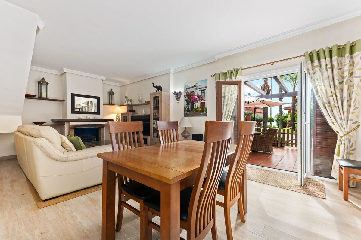 9-467d0cee5b725f3ef65f102a0c2e69c0