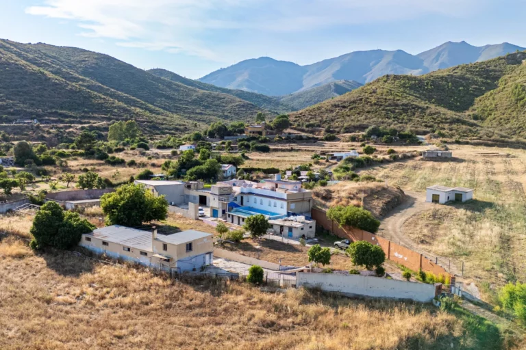 R5138104 | Duplex in Marbella – € 425,600 – 1 beds, 1 baths