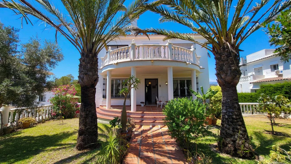 2-5bd7b9d04b45e33852eaf0ec6670150d