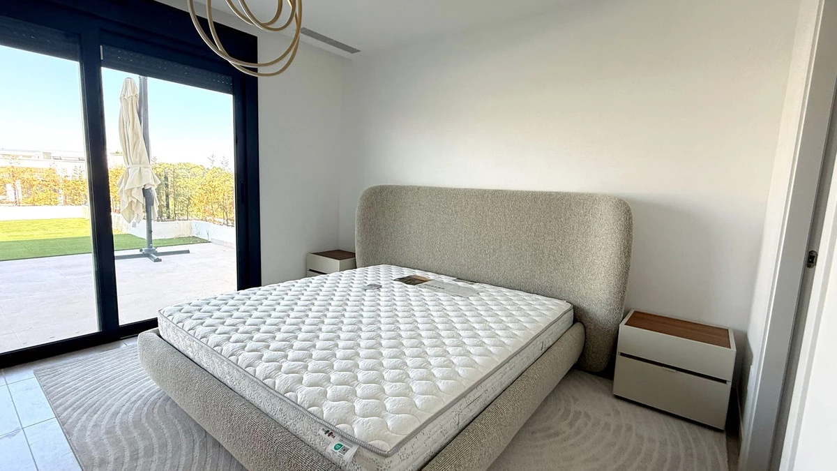 9-467d0cee5b725f3ef65f102a0c2e69c0