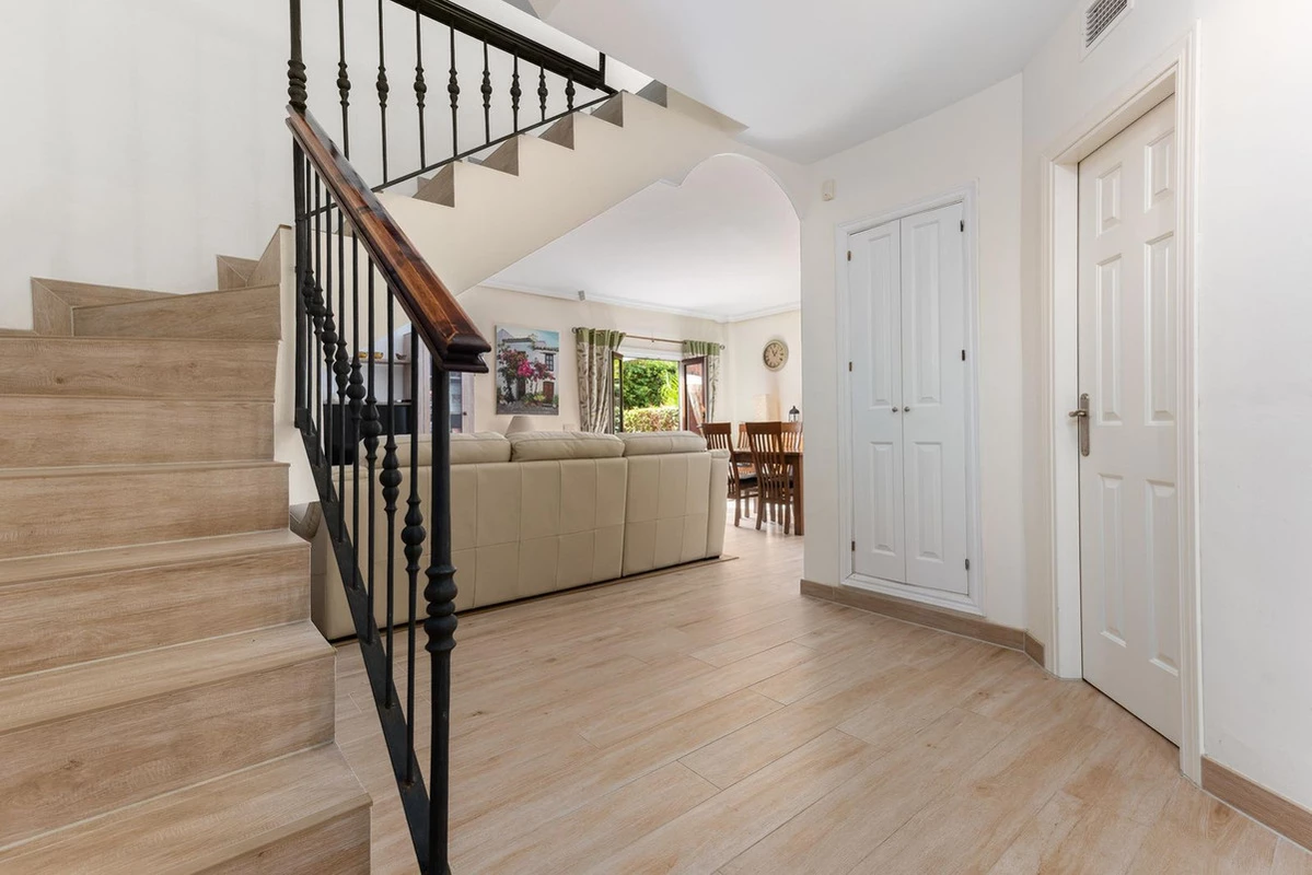 3-e898b2bb2a2fdfd06d2c39894dce8316