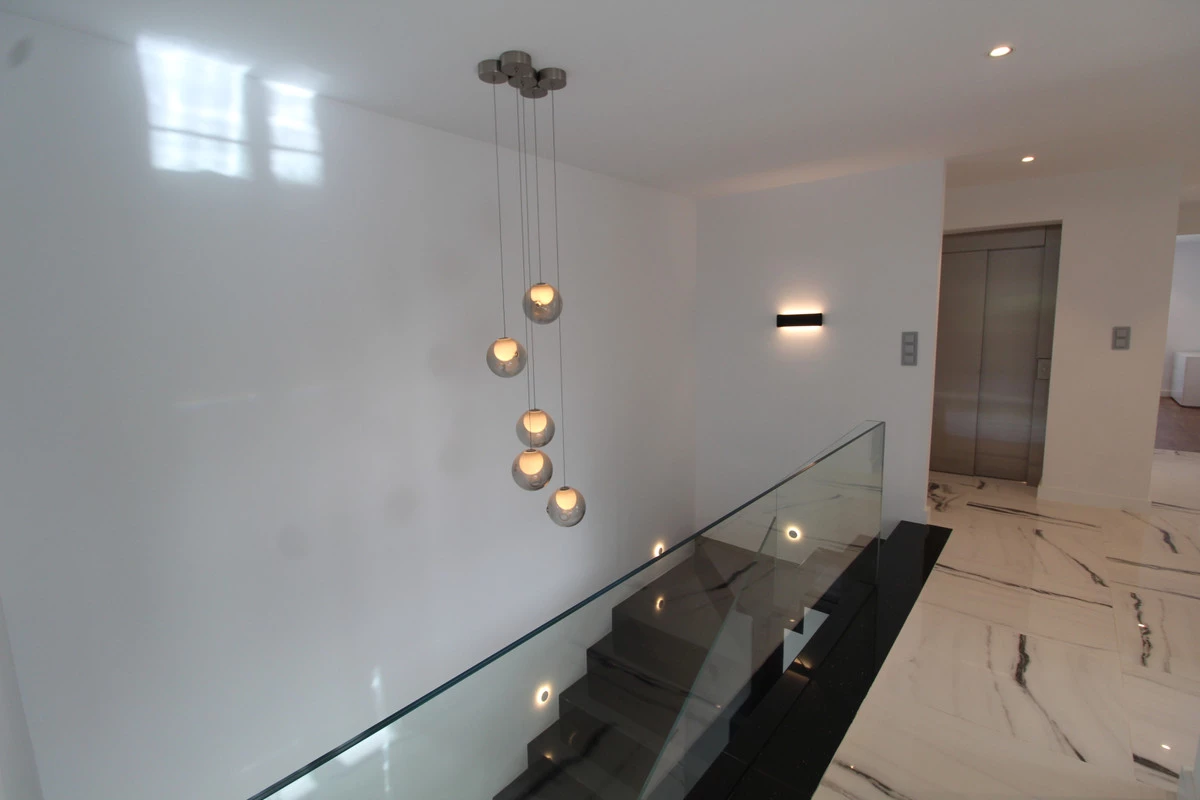 9-467d0cee5b725f3ef65f102a0c2e69c0