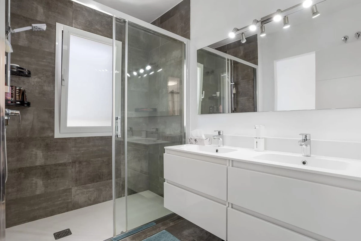 6-241328e1bcc9c0d8ce1222beb6c967a8