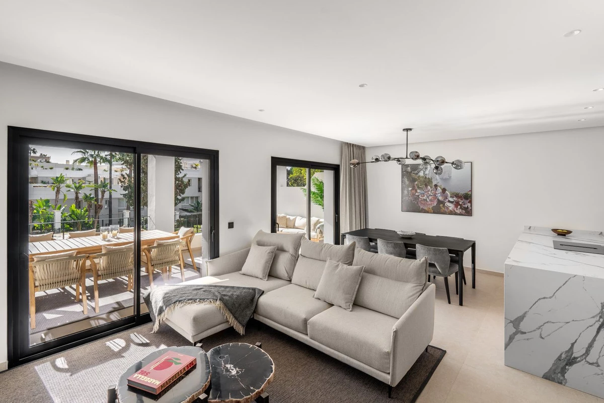 8-e64a9055bba3e77ac8aca3b893cdf826