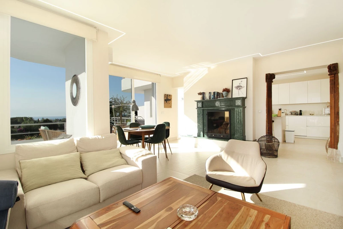 2-5bd7b9d04b45e33852eaf0ec6670150d